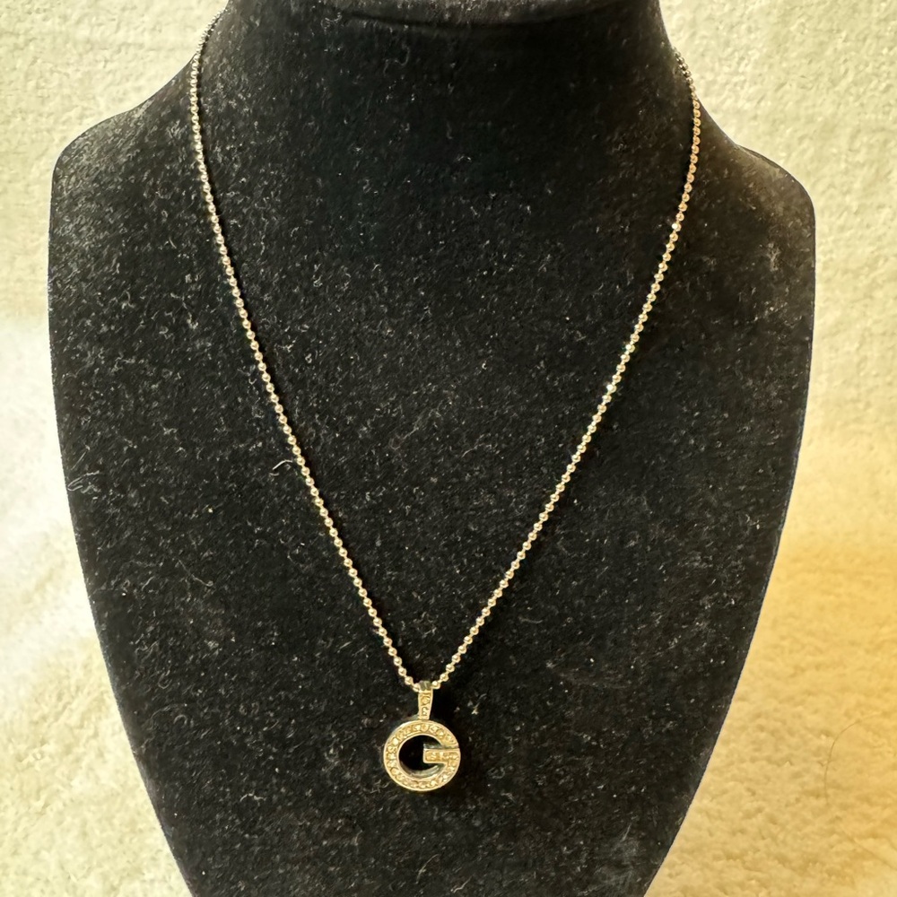 Givenchy Vintage Silver Metal Necklace. - Picture 5 of 7